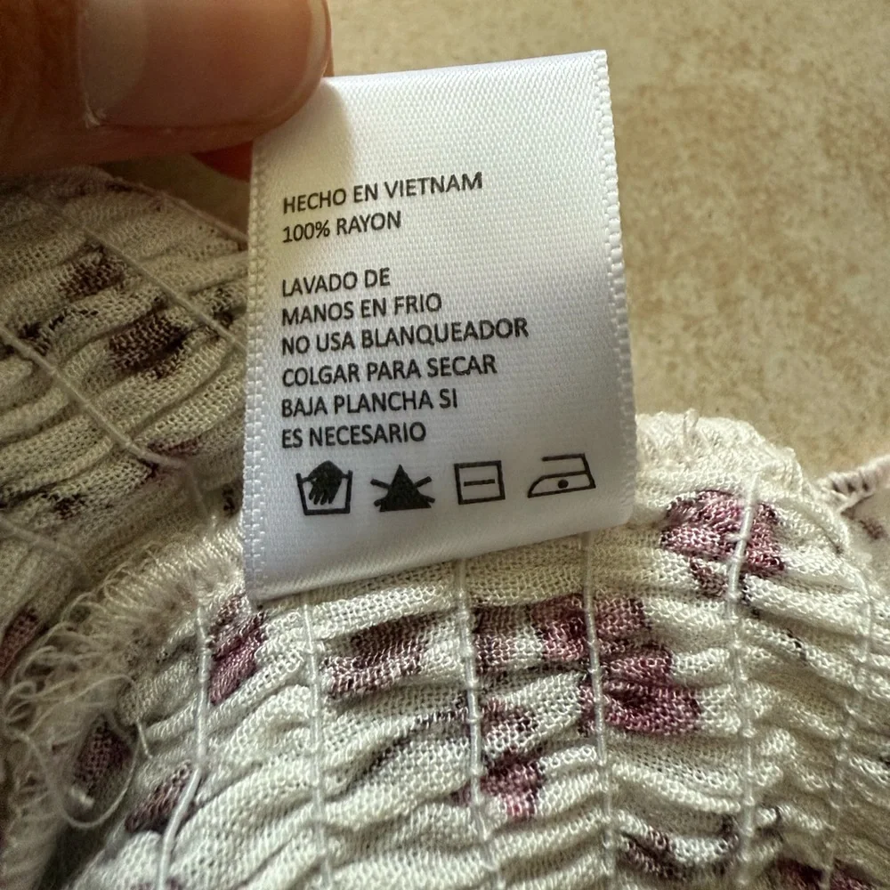 Floral Ruffled Tank Top - Picture 8 of 8